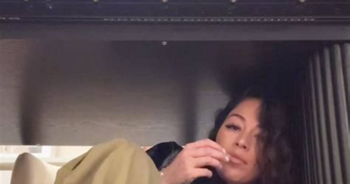 12 Grapes Under the Table Tiktok Trend Meaning Explained