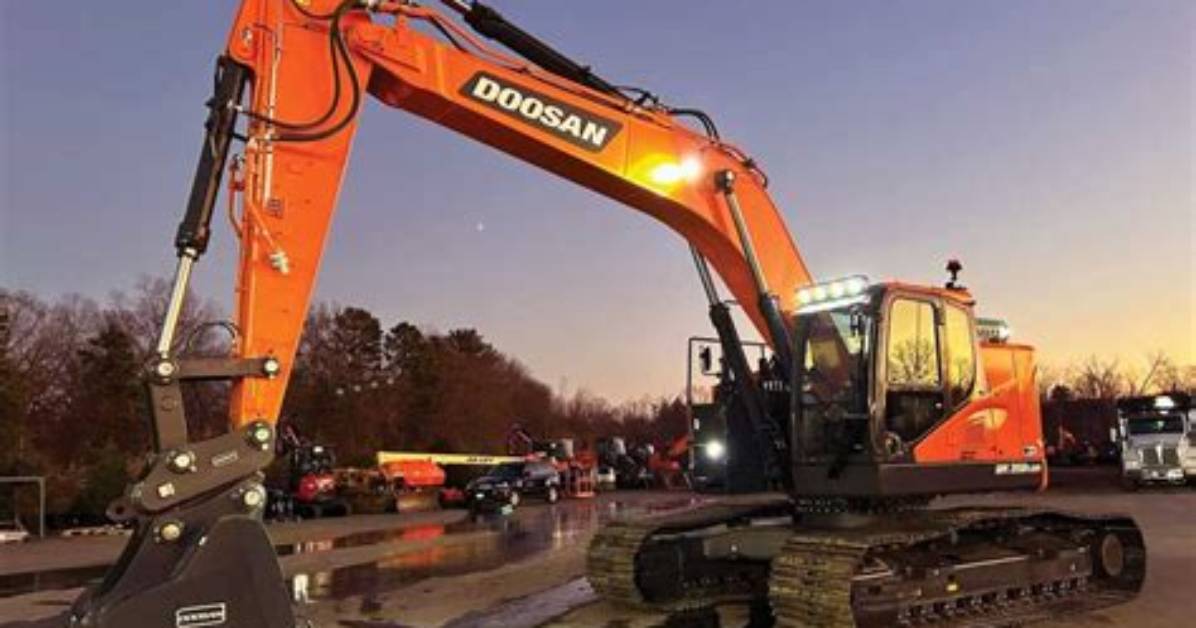 15 Brands of Excavators Ranked According to Their Popularity