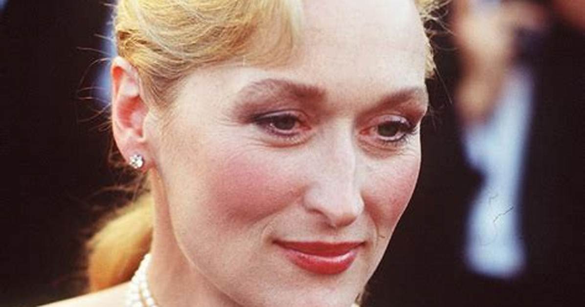 15 Meryl Streep Style Moments We Love