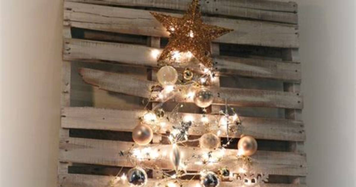 20 Pallet Christmas Tree Ideas