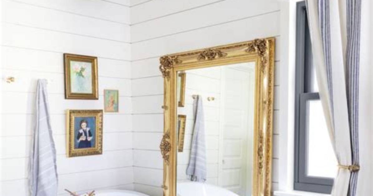 30 Best Clawfoot Tub Ideas for Your Bathroom