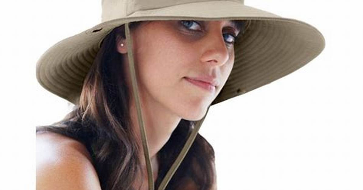 7 Best Gardening Hats as Recommended by Experts