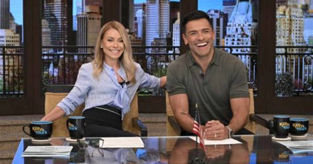 A Viewer Called out Kelly Ripa for Her "Lack of Personal Grooming"