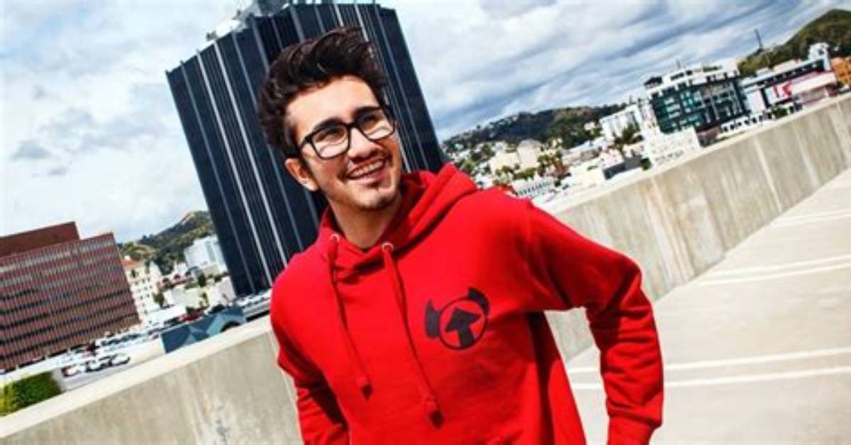 Adam Ortiz Net Worth