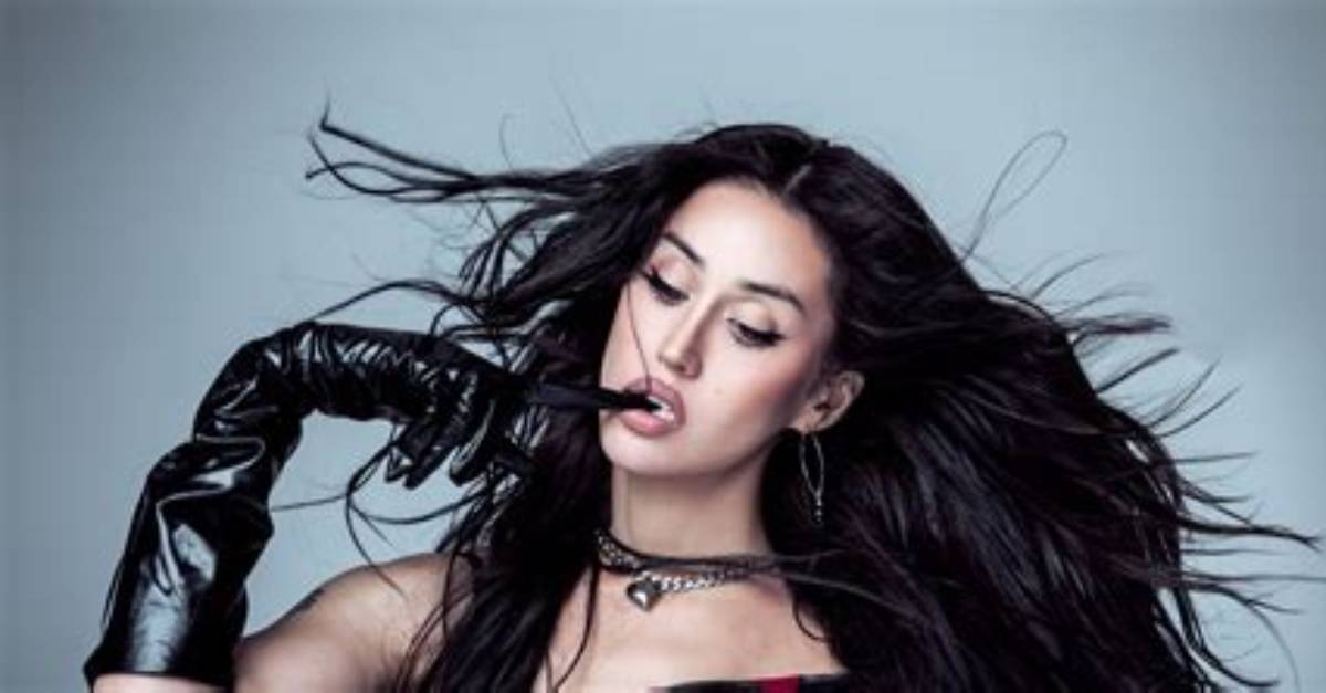 Adore Delano