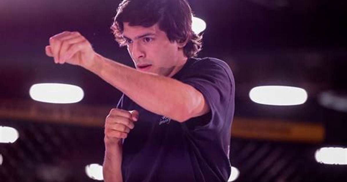 Adrian Luna