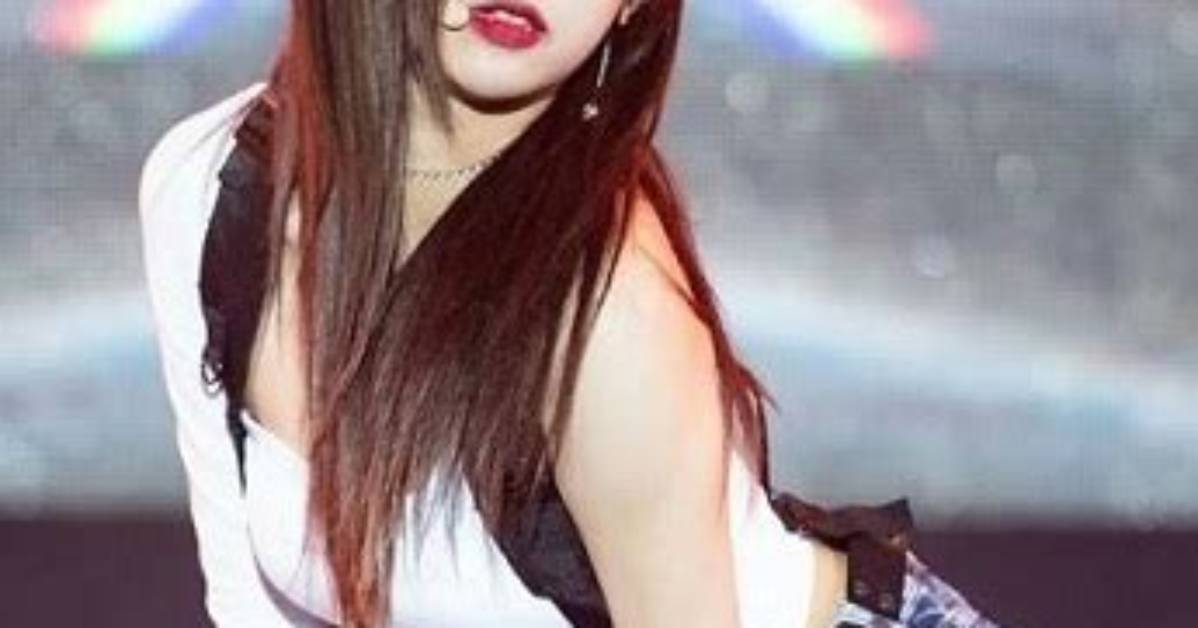 Aisha (Everglow) Height, Weight, Age, Boyfriend, Family, Biography & Facts