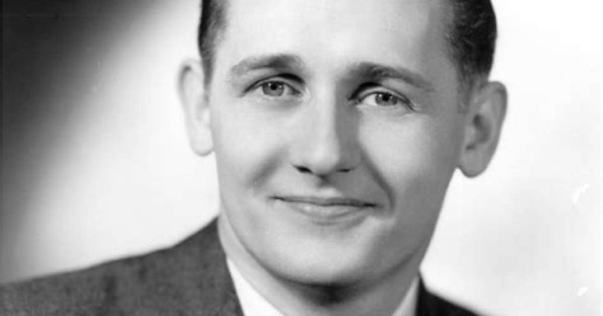 Alan Young - Bio, Net Worth, Height