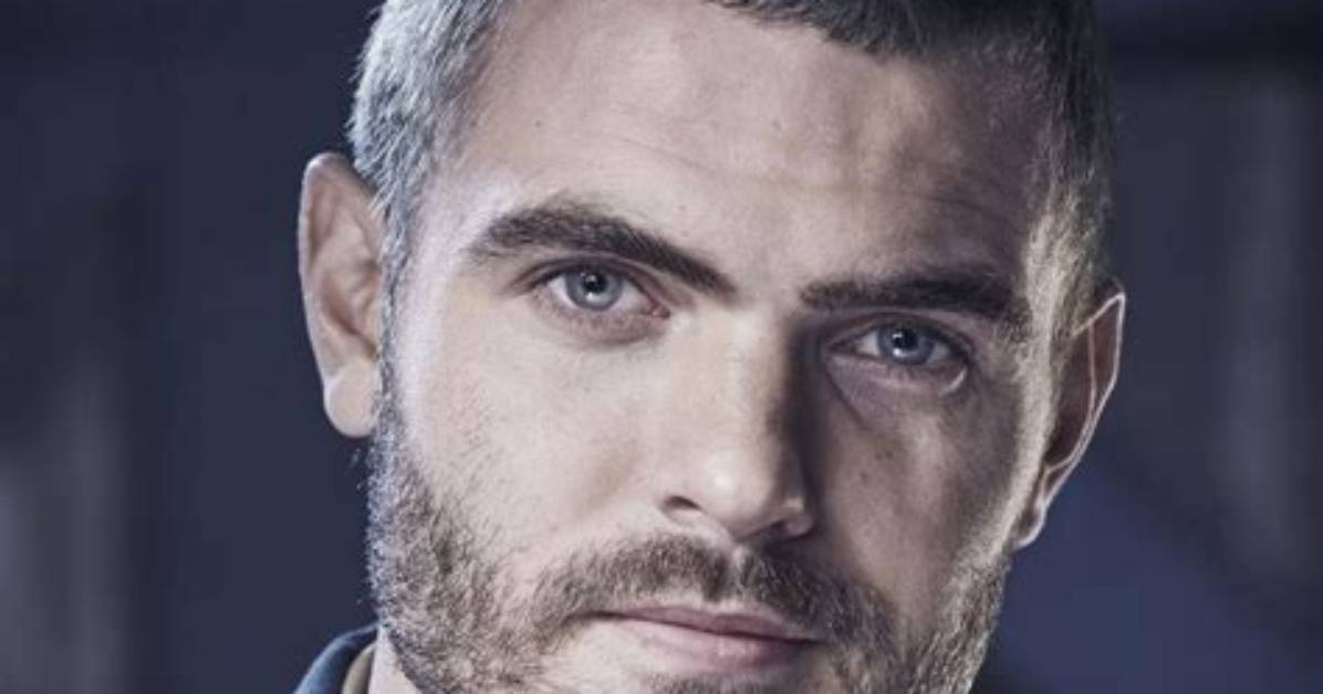 Alex Roe
