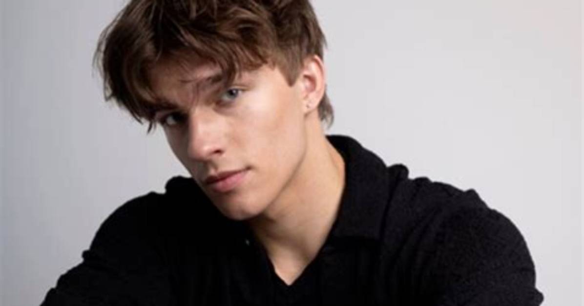 Alex Sampson