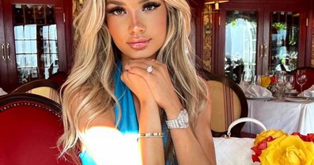 Alexa Collins