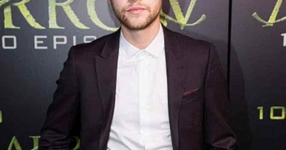 Alexander Calvert Net Worth