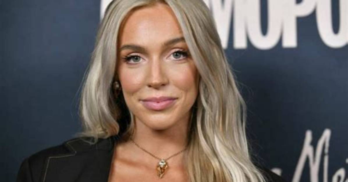 Alexandra Cooper Net Worth