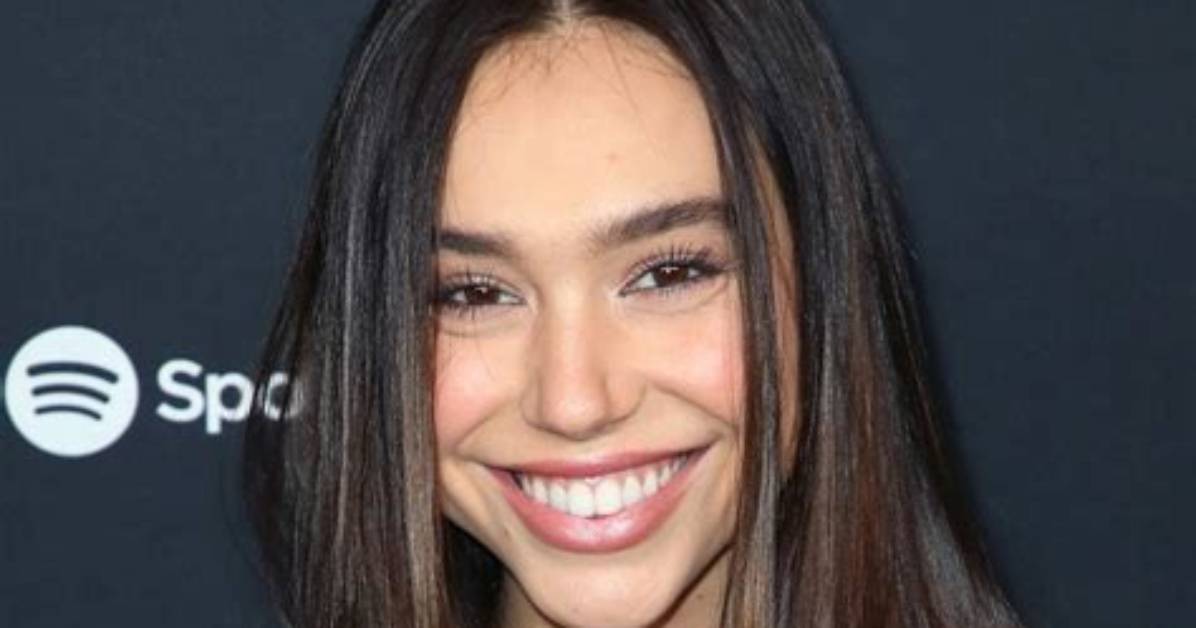 Alexis Ren Net Worth