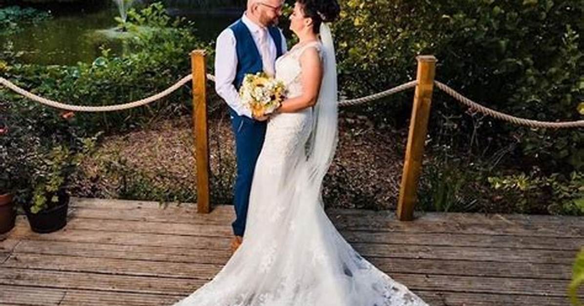 All About Arron Crascall, His Girlfriend-Turned Wife Charlotte, Comedy Videos and Net Worth