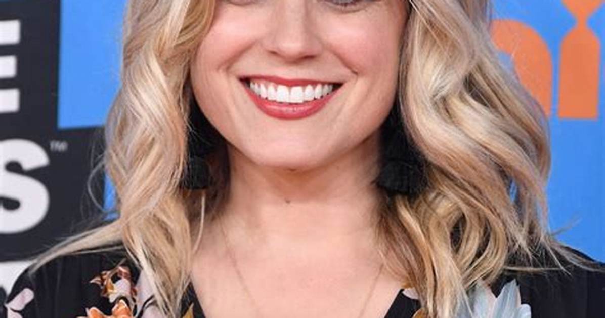 Allison Munn Net Worth
