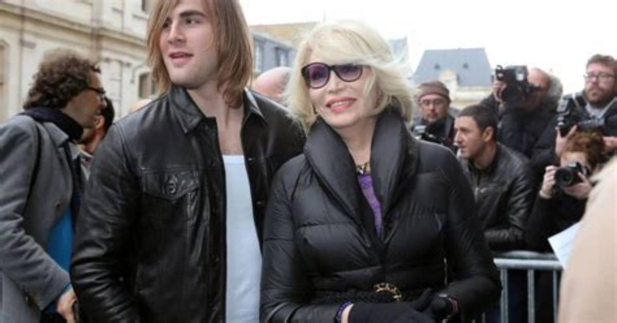 Amanda. Lear Et Son Fils
