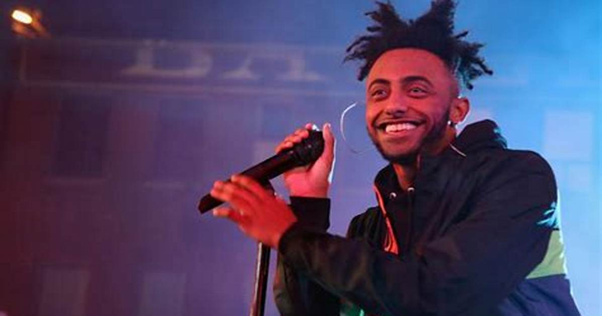 Amine Net Worth