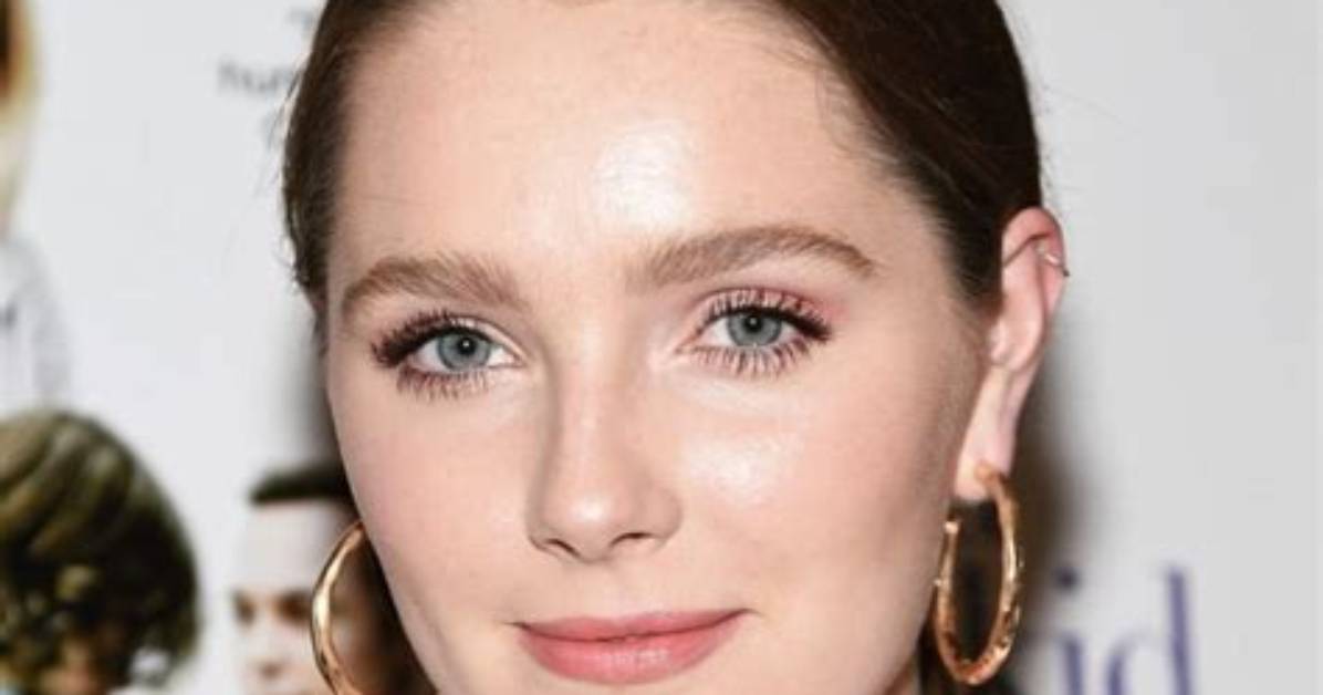 Amy Forsyth Net Worth