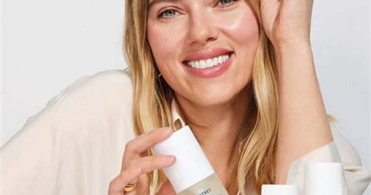 An Editor's Review of the Outset Gentle Cleanser