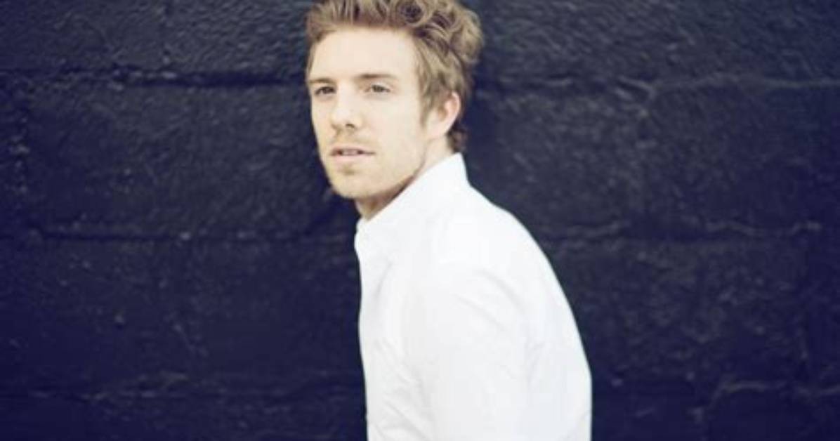 Andrew Belle