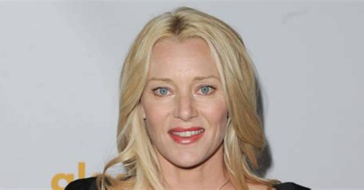 Angela Featherstone Net Worth