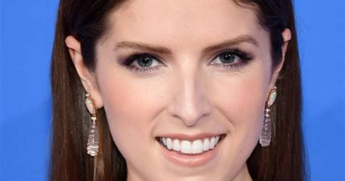 Anna Kendrick – Celebsgraphy