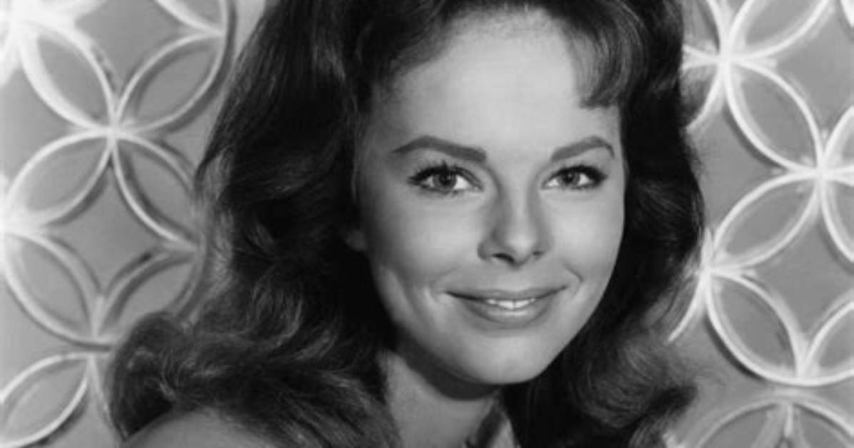 Anne Helm