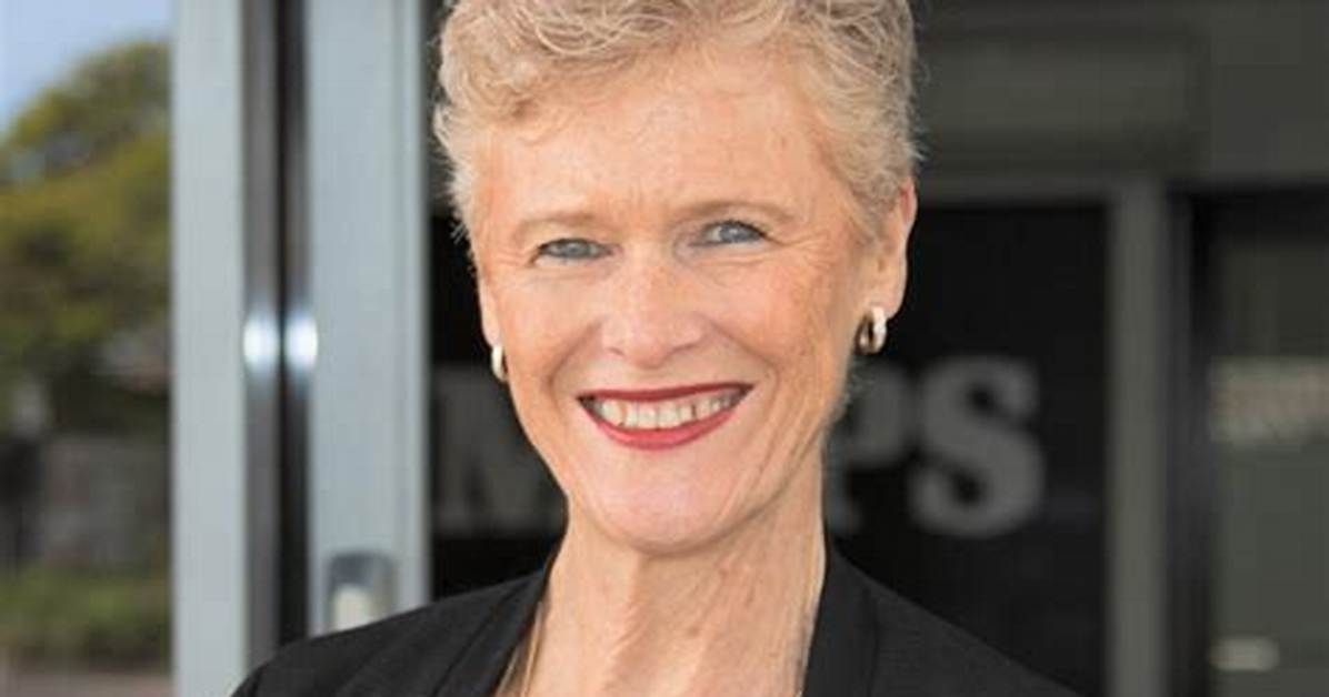 Annette Sinclair Net Worth