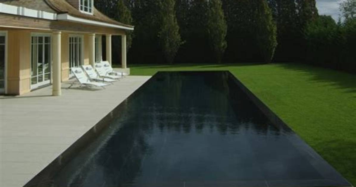 Are Black Bottom Pools Hot