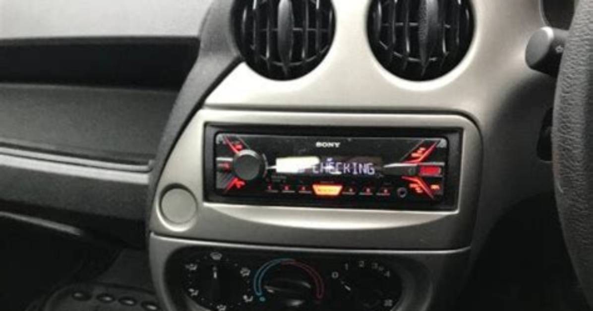 Are Jvc Faceplates Interchangeable?