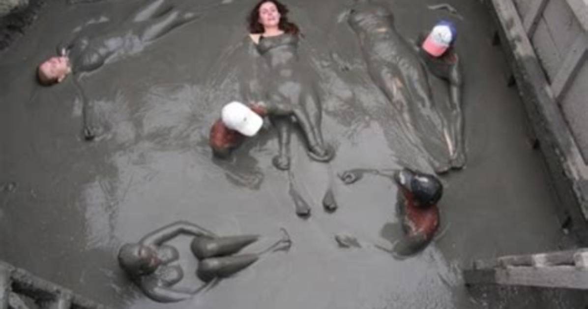 Are Mud Baths Sanitary