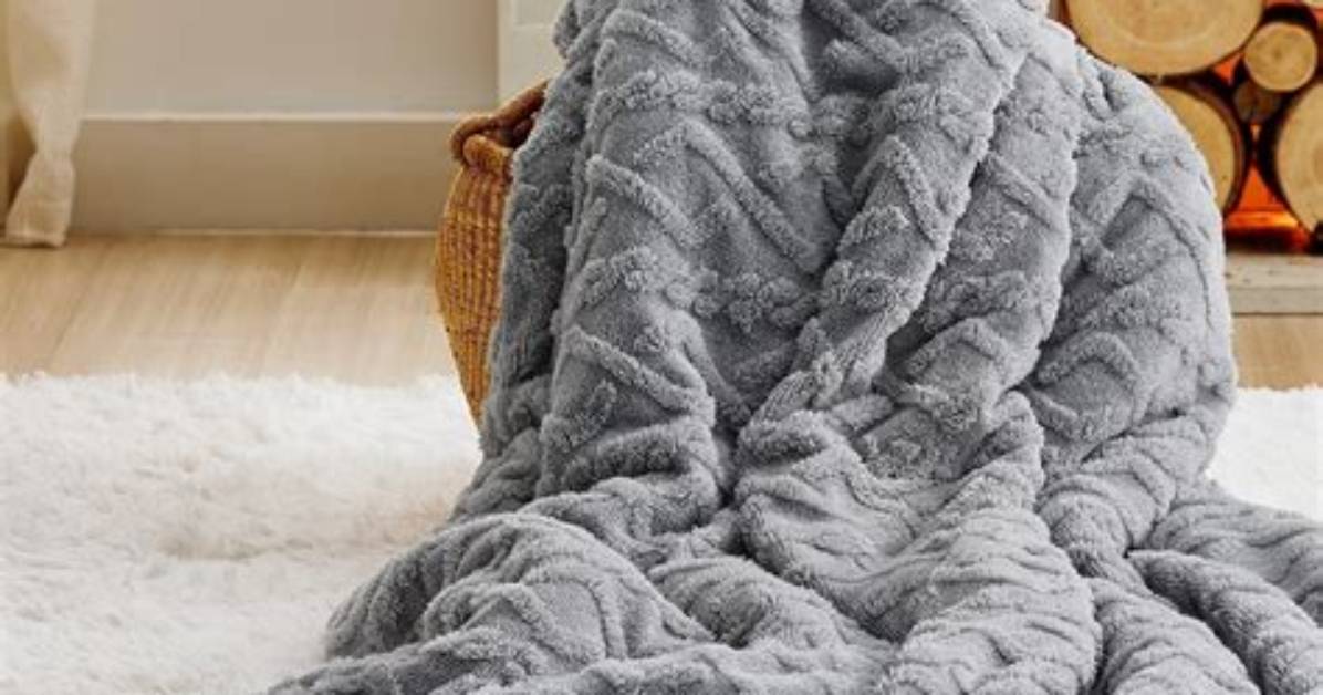 Are Plush Blankets Warm
