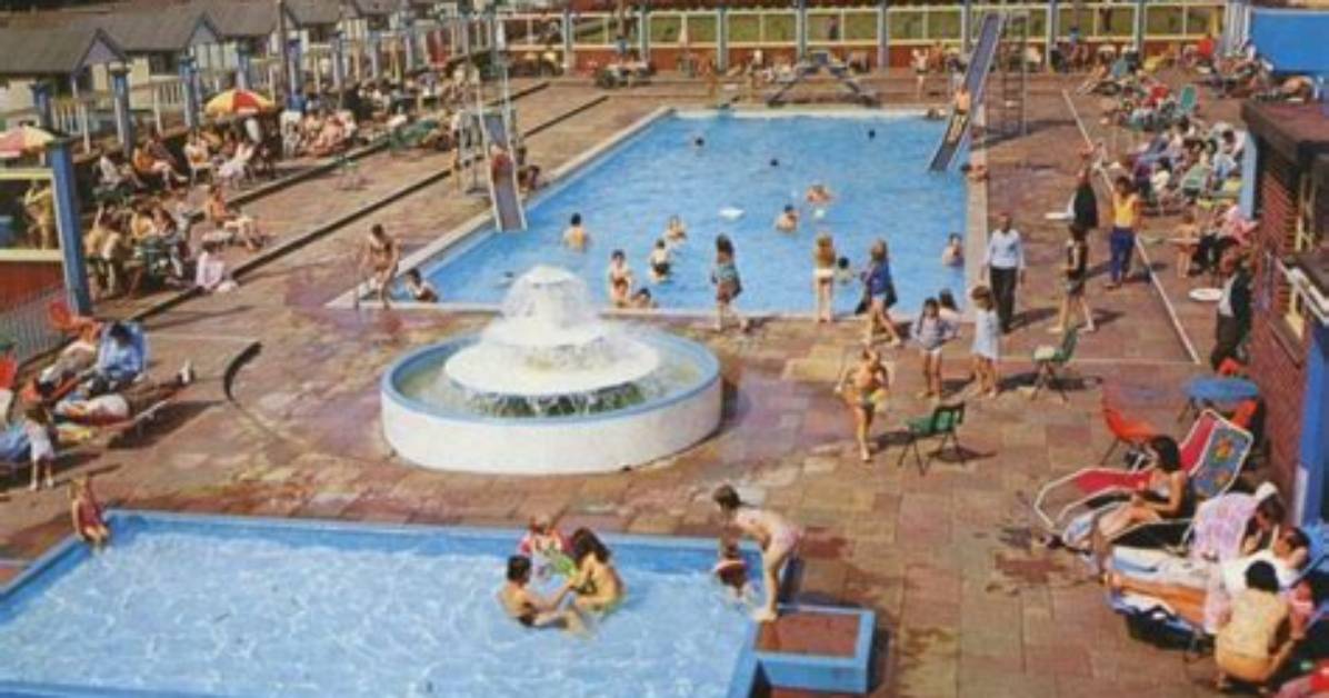 Are Pontins Pools Open?