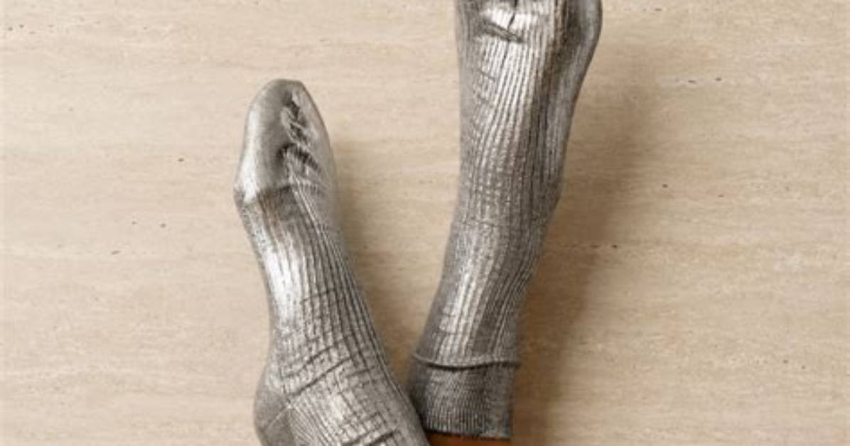 Are Silk Socks Good?