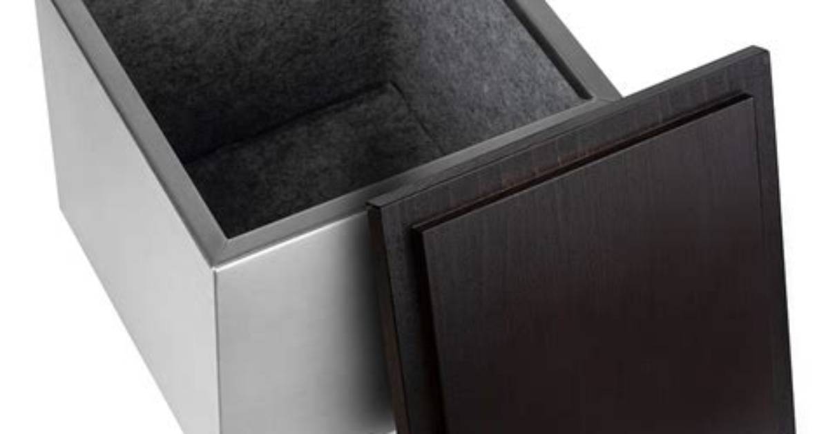 Are Urns Sealed Shut?