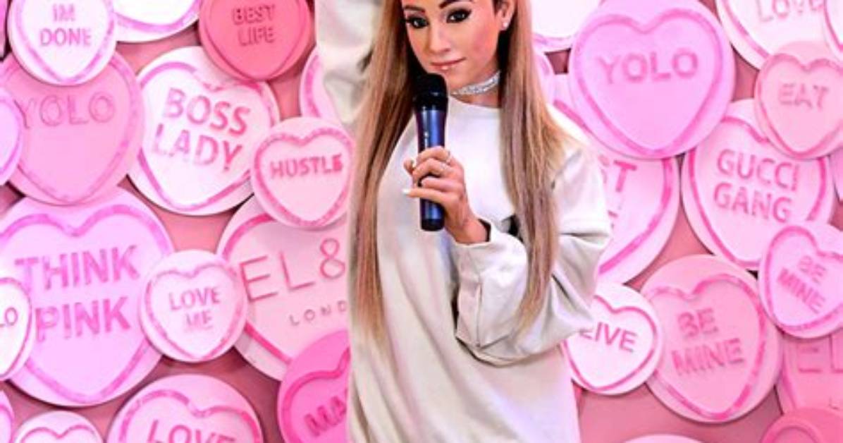 Ariana Grande’s New Wax Figure at Madame Tussauds Melts