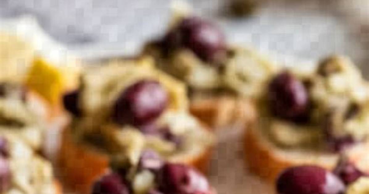 Artichoke-Olive Crostini