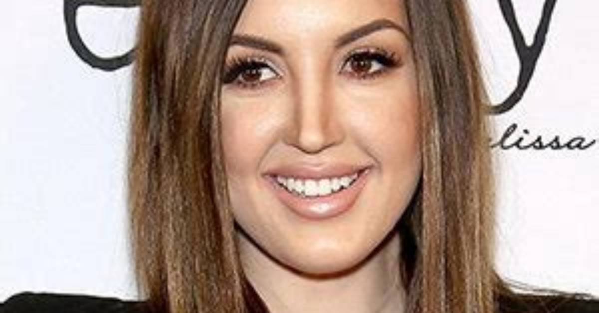 Ashlee Holmes Net Worth