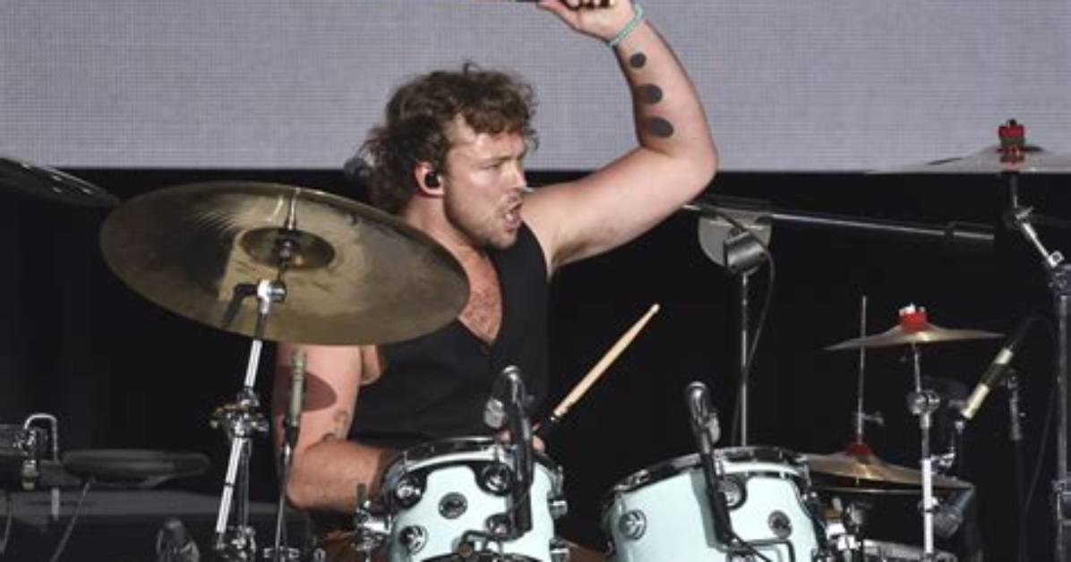Ashton Irwin