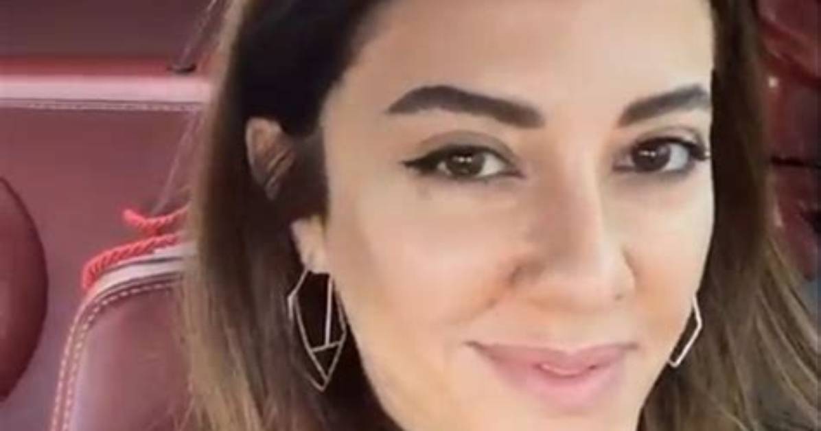 Basak Dizer (Stylist) - Age, Birthday, Bio, Facts, Family, Net Worth, Height & More