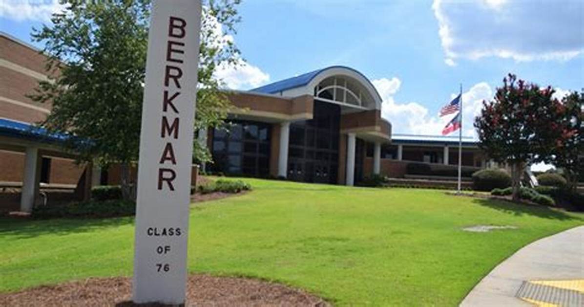 Berkmar High School Lockdown Today, School Closed After Weapon Was Reported