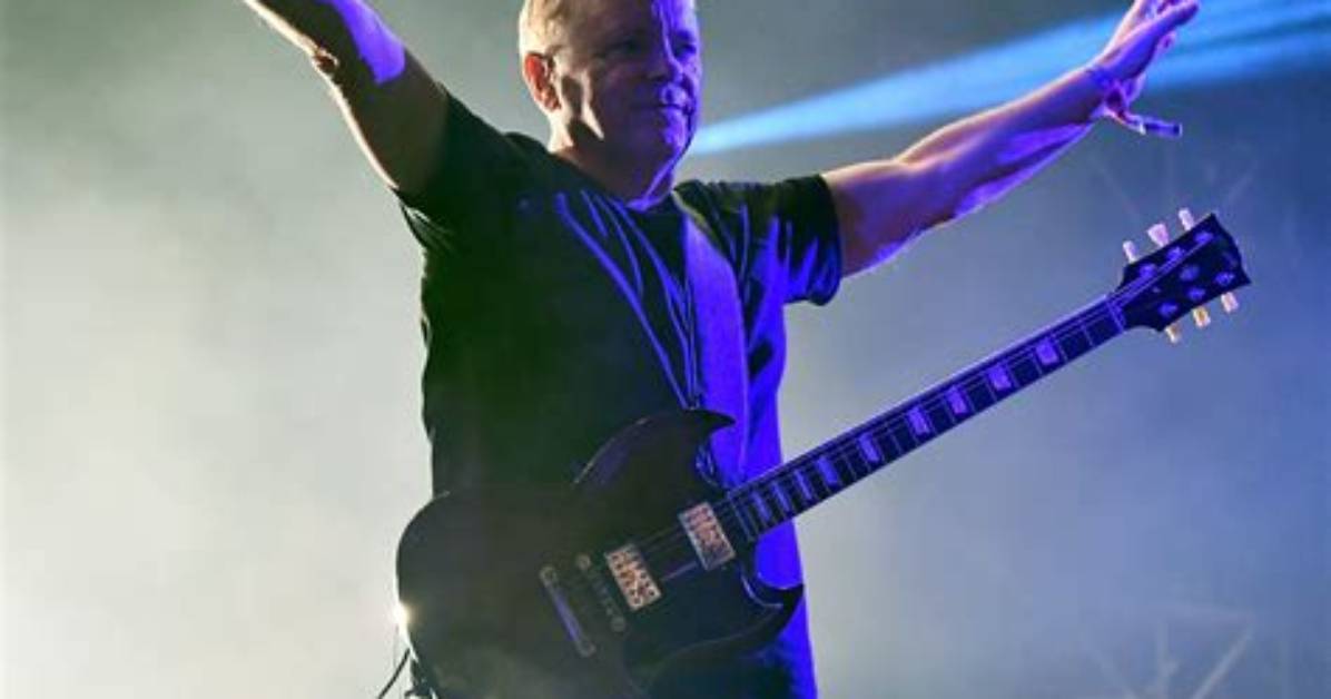 Bernard Sumner Net Worth