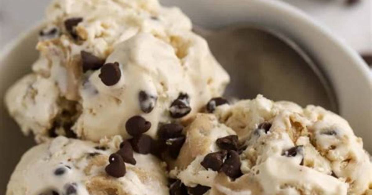 Best Cookie Dough Ice Cream {No-Churn}
