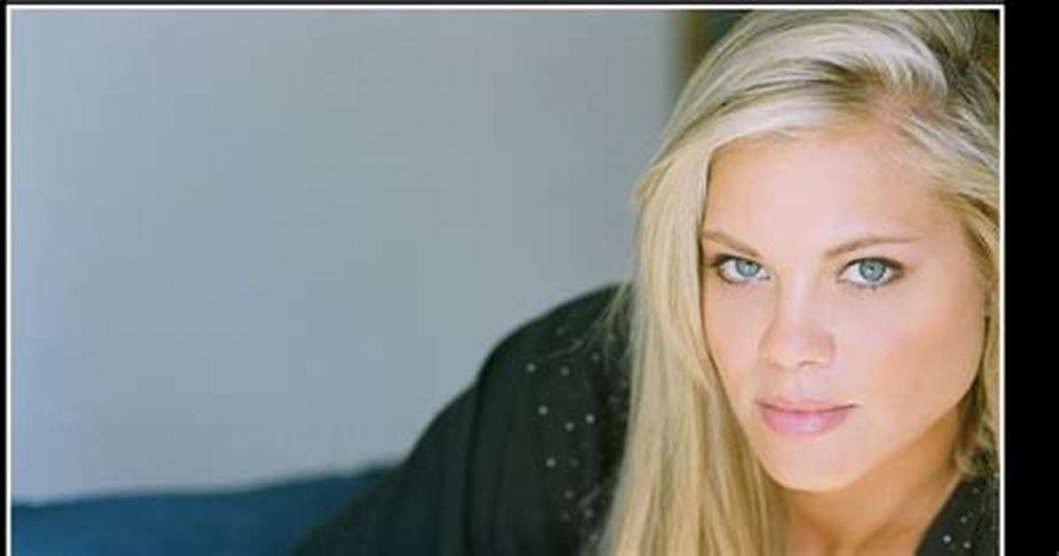 Betsy Rue Net Worth