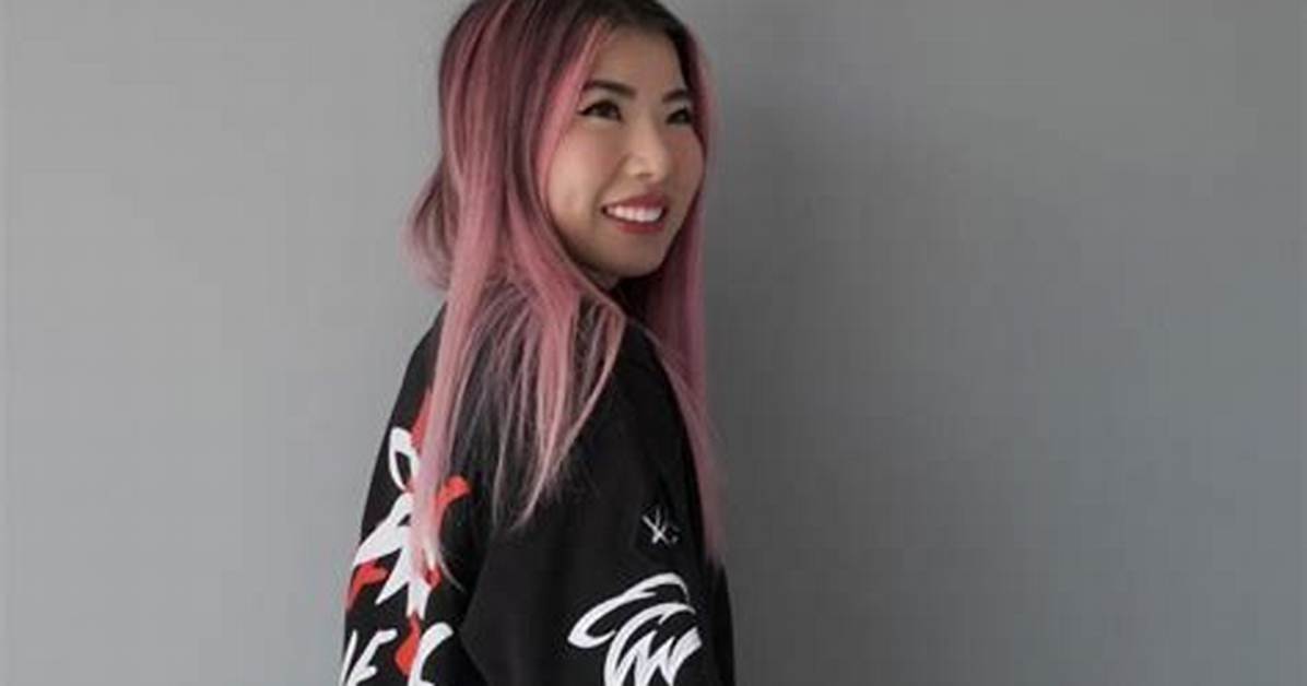 Betty La, Aka Paintingrainbows, Is the Oldest but Shortest of Krew