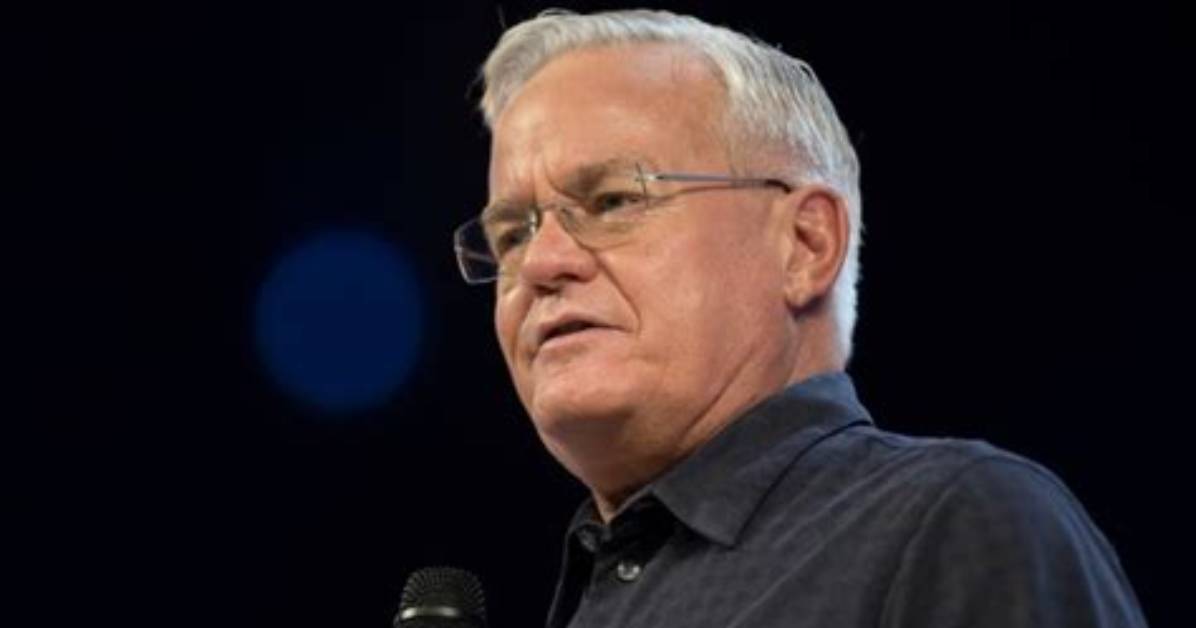 Bill Hybels Net Worth