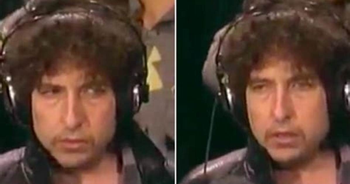 Bob Dylan Looking Awkward During 'We Are the World' Recording Is Absolutely Hilarious
