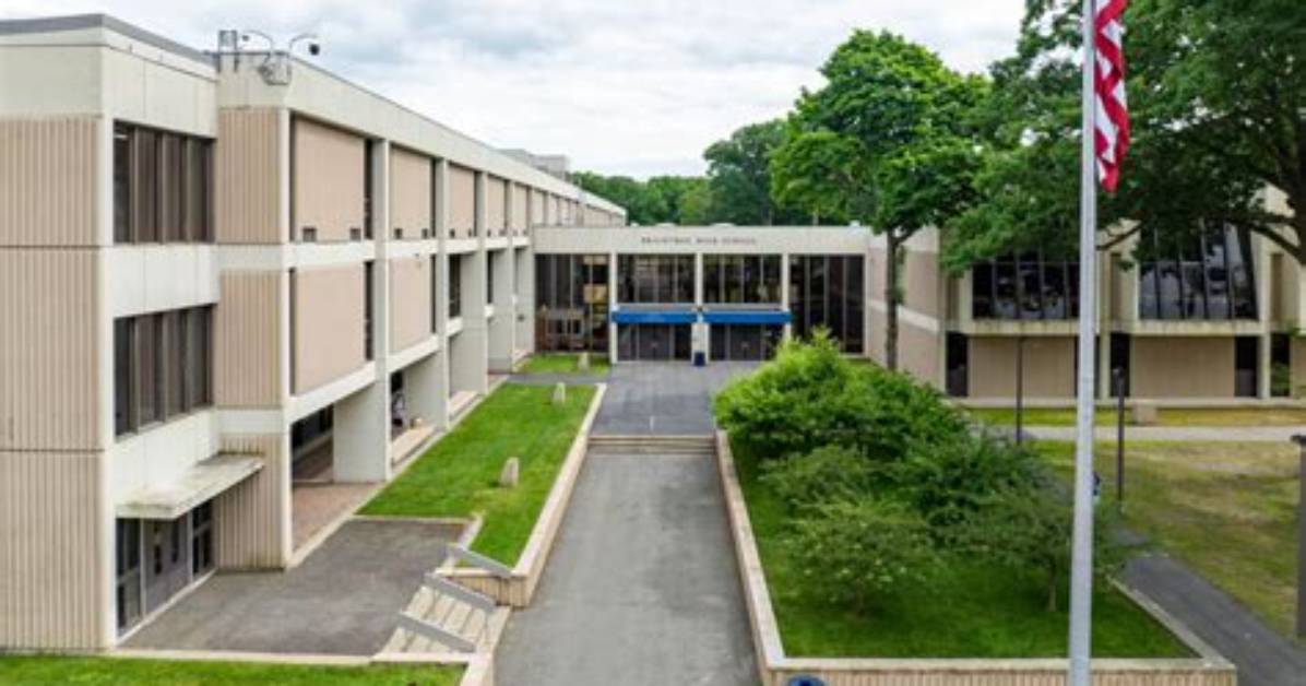 Braintree High School - Braintree