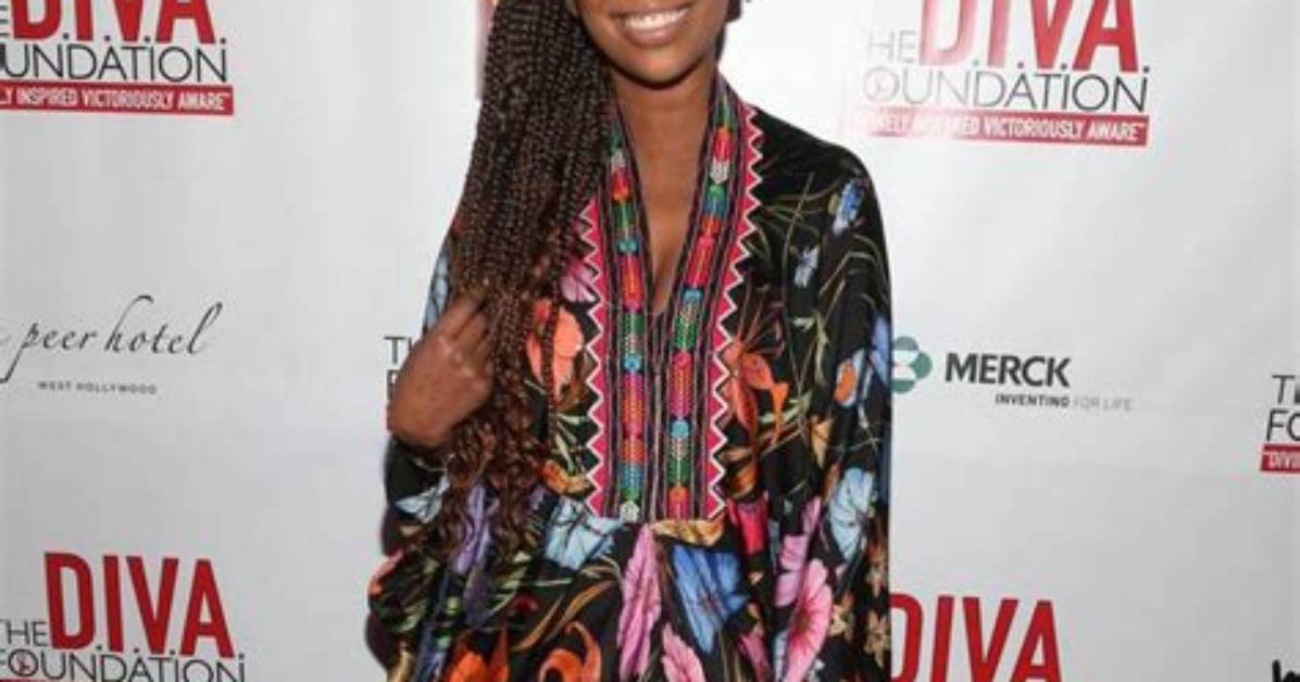 Brandy's Ex Says They Were Never Married
